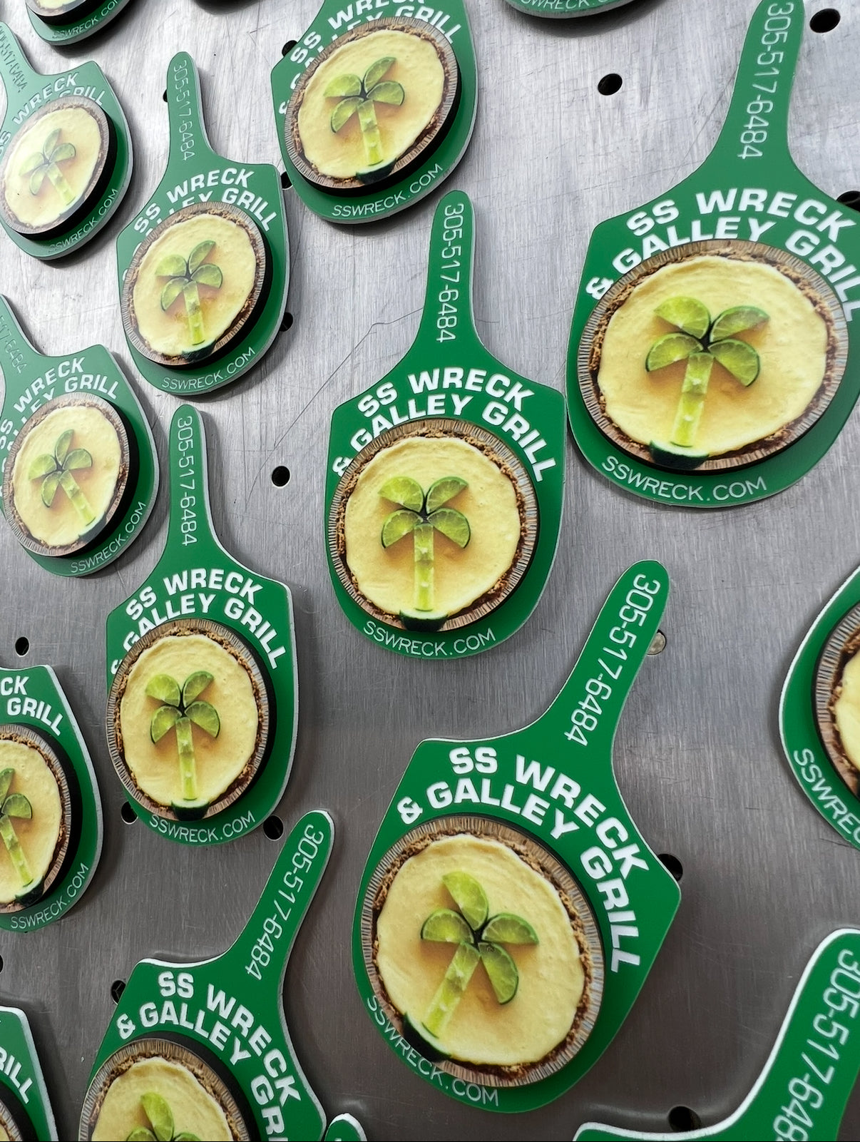 Popp's Pizza Peel™ Magnets & Ornaments