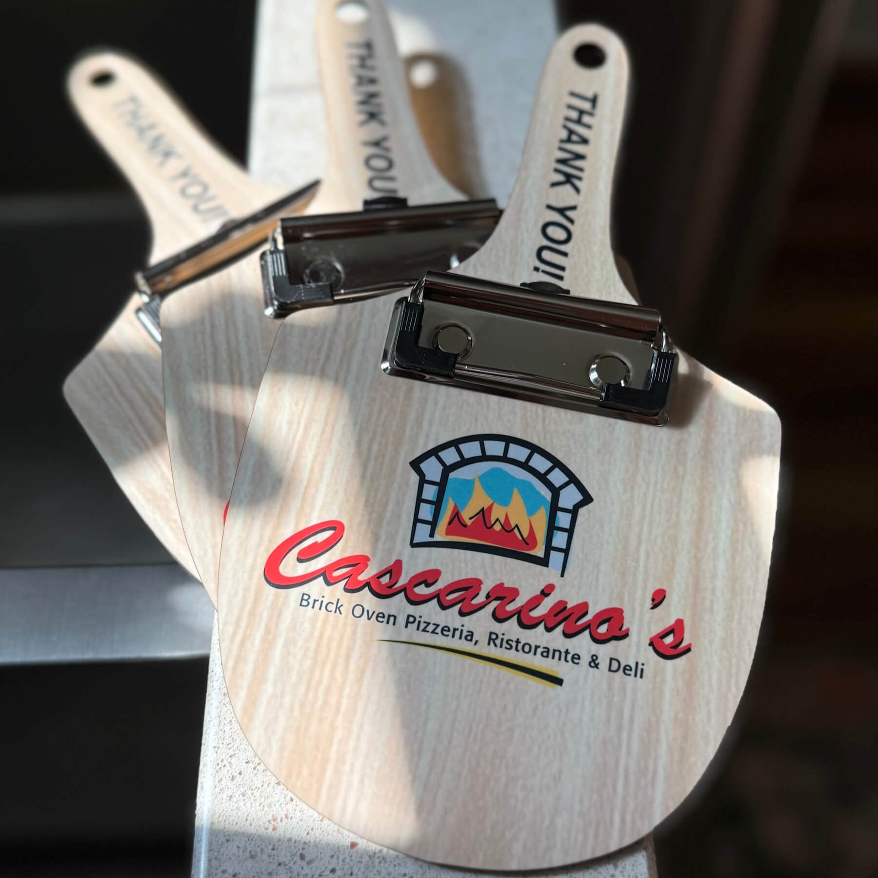 Cascarino's Pizza Peel™ check presenter